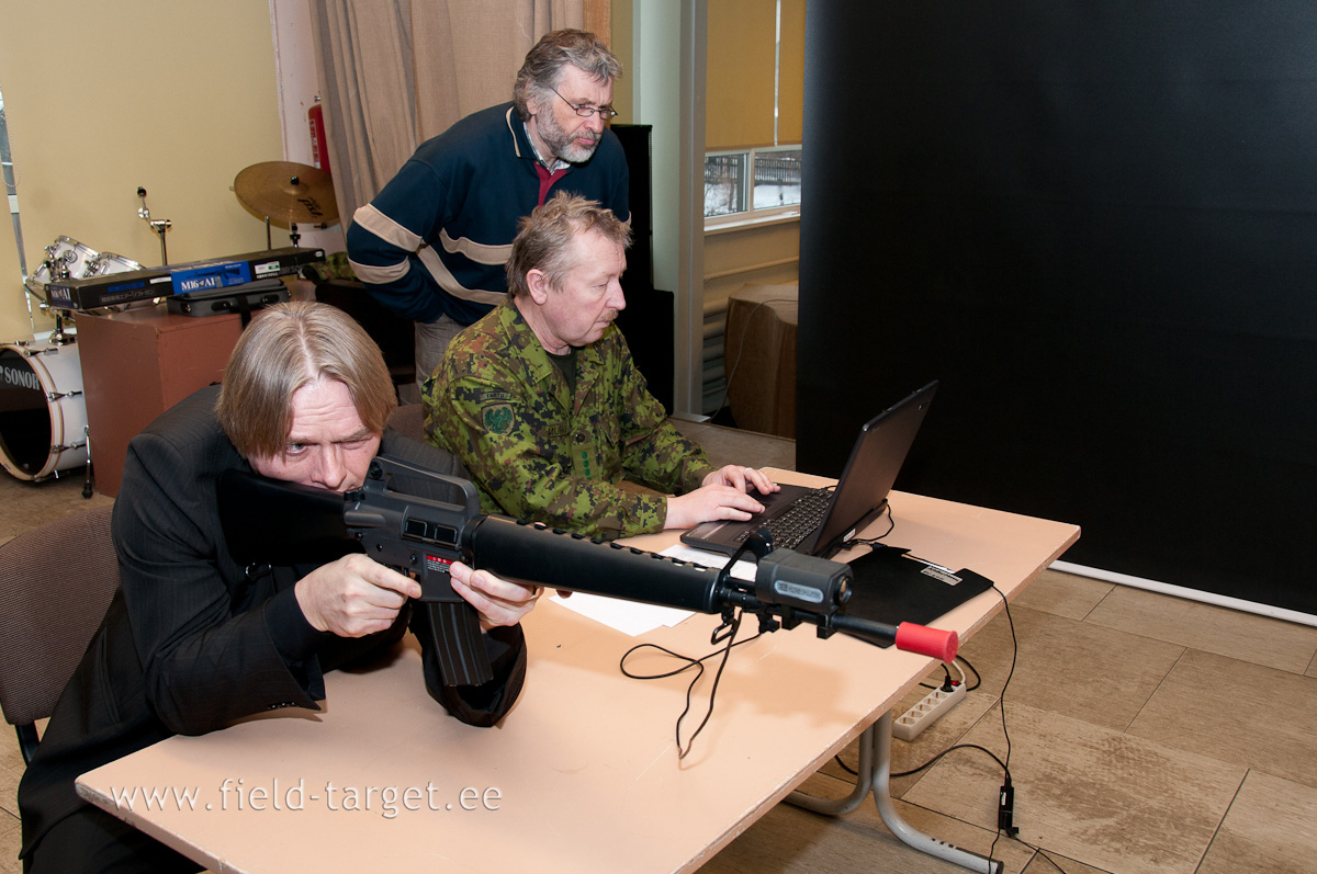 Eestis on vähe gümnaasiume, kus gümnaasiumi direktor ei pea paljuks igas harjutuses ise kaasa lüüa, nagu tegi seda Toomas Kink Tartus